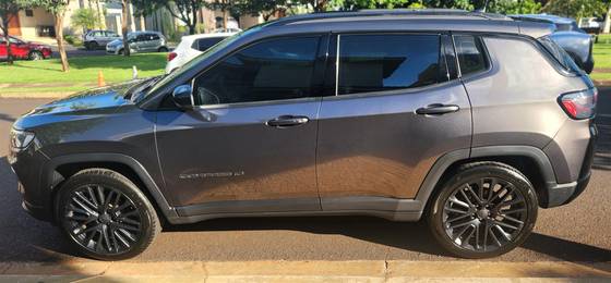JEEP COMPASS 1.3 T270 TURBO FLEX LONGITUDE AT6